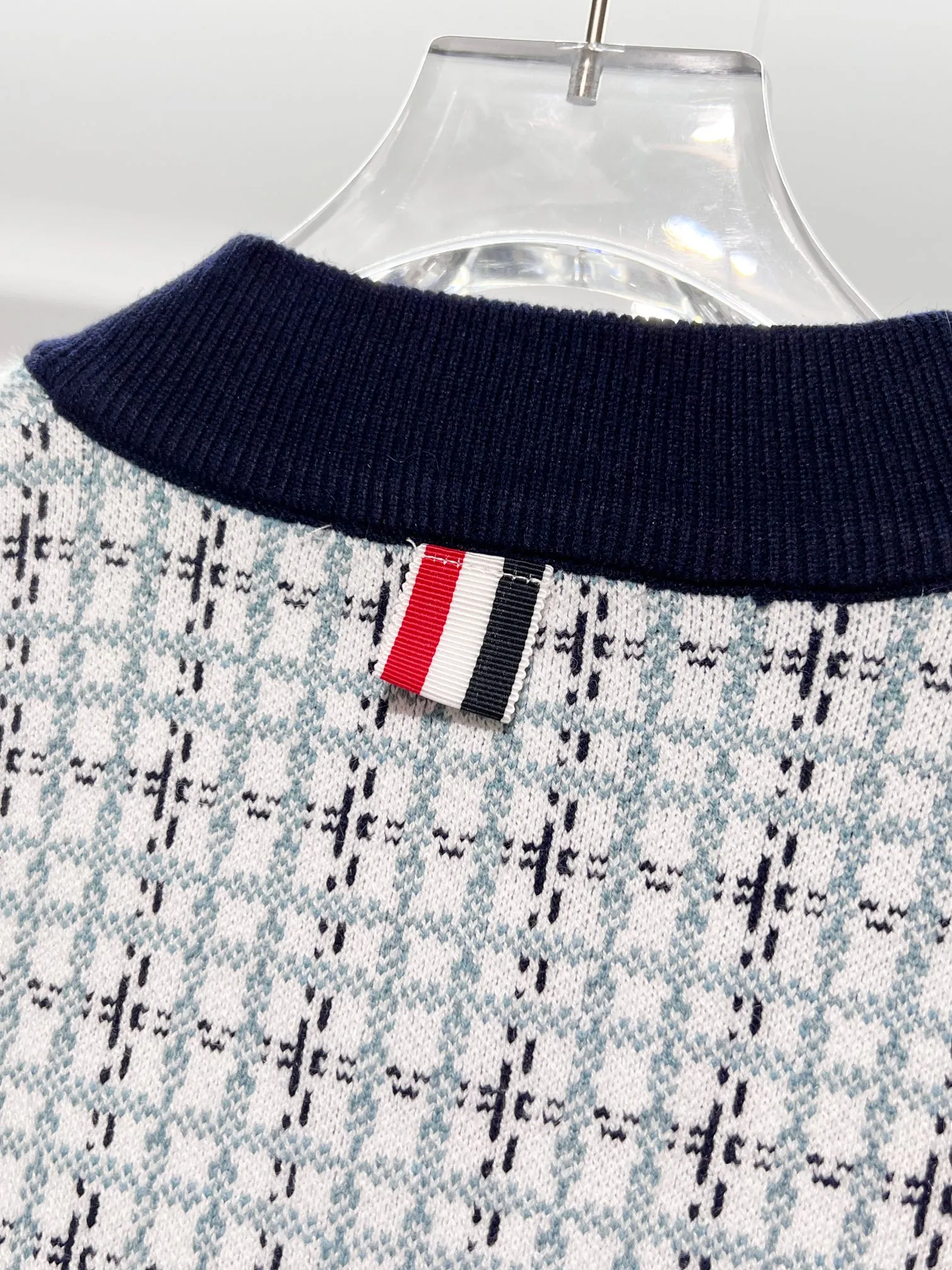 Thom Browne ➡️ TBClassic Classic Quality⚠️ ， ， ， ， ❗️❗️ ， ！ TBSeries ， ， ！ :Gray.Light Green . Size:M L XL XXL